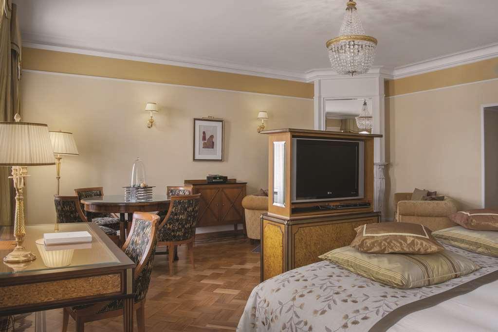 Grand Hotel Europe, A Belmond Hotel, St Petersburg Sankt Petersburg Zimmer foto